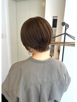 シェノン(Chainon.)&nbsp;ショートヘア　オリーブベージュ　ショートボブ　博多