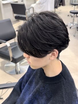 リベル(LIBER) センターパート/ニュアンスパーマ/カルマパーマ/韓国風