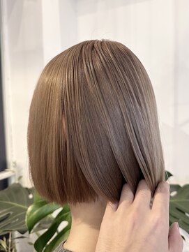 ピークスヘア(peaks hair) ミルクティーハイトーンボブダブルカラーケアブリーチ堀江美髪