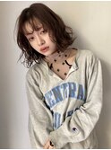 肩につくかつかないかのくびれミディアムボブ_ナチュラルパーマ