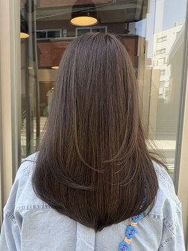 【マリコ】レイヤーカット/オリーブグレージュ／透明感カラー