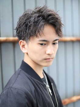 FREAK BARBER SHOP 烏丸御池店 MEN'S/メンズパーマ【5/1 NEWOPEN(予定)】の写真/［大人気メンズサロンが烏丸御池に！］平日20時15分までカット予約可能◎お仕事終わりでも通いやすい♪