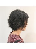 立体感丸みショートボブ