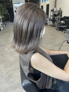 ナンバー(number+) 20代30代40代大人可愛いワンカール肩ライングレージュ