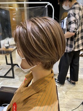 トレ(tre.) 甲子園口/髪質改善/縮毛矯正/ハイライト/酸性ストレート/美容室