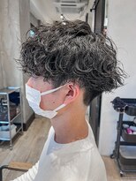 エフエム 明大前(FM)&nbsp;ソフトツーブロック/刈り上げ/センターパート/ツイスト/ビジネス