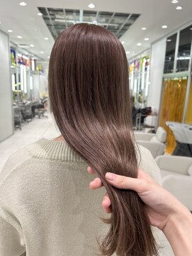 ノラ シンディ(NORA CYNDY) ベージュカラー♪