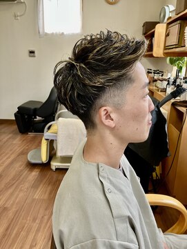 ケティアイングルック(KTYA in GLUCK) アップバングメッシュ