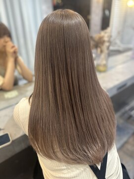 ラビス 浦和(Lovis) 魅力倍増カール/セミディ/シアーカラー/ダークアッシュ