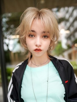 ギークス(GEEKS) 【GEEKS渋谷】ブロンドベージュ/ウルフカット/春カラー/20代30代