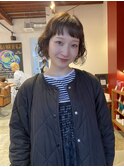 オン眉にボブパーマ