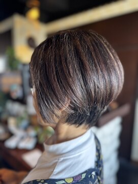 アンツ サザンリゾート 茅ヶ崎店(ANT'S Southern Resort) ミディアムヘア/暗めカラー/グランマッシュ/