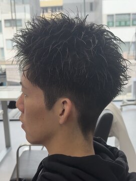 ゴート(GOATO) ボックスショート スパイキーショート 短髪 アップバング 鹿児島