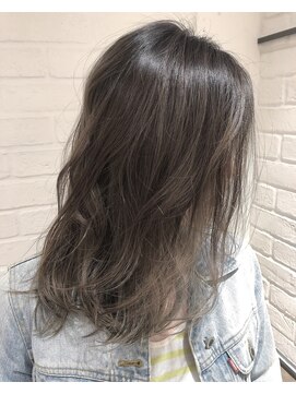 エイト 福岡天神店(EIGHT fukuoka) 【EIGHT福岡】nabe_外国人バレイヤージュSILVERグラデーション☆