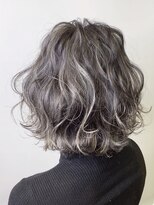 ゴリラビスケッツ(GORILLA BISCUITS)&nbsp;グレージュバレイヤージュ［桜木町/横浜/みなとみらい］