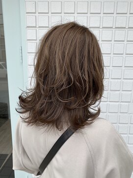アミトヘアアンドサロン(amito hair&salon) オシャレにオトナカワイく/ミディアムレイヤー/オリーブベージュ