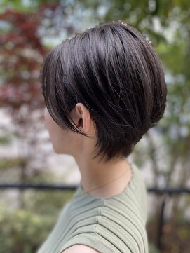 ビス(biss) クールビューティーショートスタイル