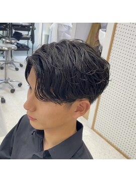 ニコフクオカヘアーメイク(NIKO Fukuoka Hair Make) 「NIKO」緩めセンターパートパーマ　福岡天神