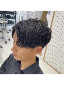 ニコフクオカヘアーメイク(NIKO Fukuoka Hair Make) 「NIKO」緩めセンターパートパーマ 福岡天神