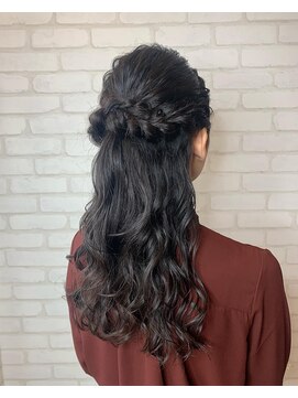 ジーク(SieG) お呼ばれハーフアップ