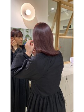 トーチ(torch) 切りっぱなしボブ ラベンダーブラウン イルミナカラー