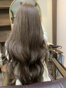 ガルボ ヘアー(garbo hair) オトナ女子 10代 20代 30代 グレージュ 艶カラー 透明感カラー