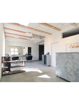 【マンツーマン施術】少人数のサロンだからこそできる、隅々にまで行き届くような心を込めたおもてなしを。