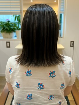 リッチ 横須賀中央店(Rich) 白髪ぼかしハイライトカラー 髪質改善 外ハネ ストレート 艶髪