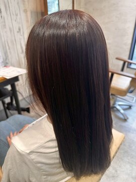 エヌアンドエー 杉戸高野台店(N&A) 圧倒的なツヤ感とまとまりが美しいストレートロング