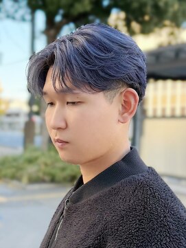 スラッシュ(SLASH) フェザーショート/センターパート/韓国/姫路