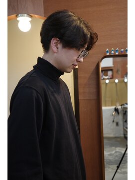 エディ(Edy) メンズセンターパートマッシュニュアンスパーマケアパーマ岡山