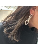 クレア 茅ヶ崎(CREA)&nbsp;インナーカラー×ホワイトグレージュ