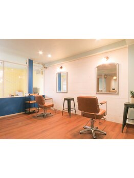 毎日忙しいママ・パパでもお子様と一緒に来店できるので安心◎気兼ねなくサロンtimeをゆったり満喫できる♪