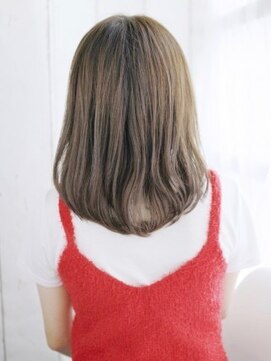 ヘアメイク ナル(hair make nalu) ゆるふわ内巻きレイヤースタイル