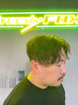 グリーディーフォックス 代々木(Greedy FOX) 韓国マッシュ/センタ-パ-ト/ツイストスパイラル/スキンフェード