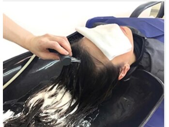 モードポップ 門沢橋店(Mode Pop)の写真/天然成分配合のハーブマジックを使用したヘッドスパで頭皮から身体のデトックス♪日頃の疲れを癒します。