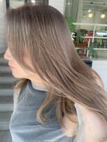 シェル(SHEL+L)&nbsp;透け感漂う柔らかベージュStyle【滝野】