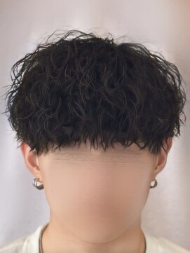 バース バイ ハピネス(BIRTH by happiness) ツイストスパイラルパーマツイストパーマメンズマッシュパーマ