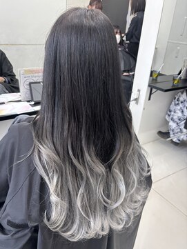 アライブ ハラジュク(ALIVE harajuku) 【ALIVE 夕貴】シルバーグラデーションカラー