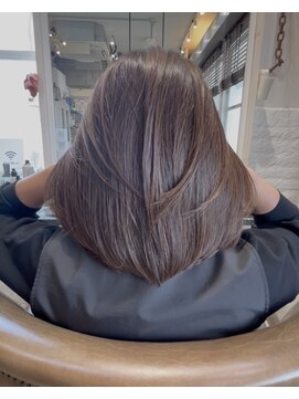 ボタニカル(BOTANICAL) 大人可愛いミディアムブラウンカラー束感カット