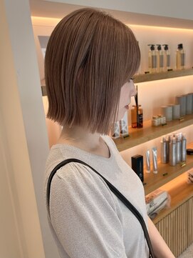 ジーナ 流山おおたかの森(Zina) ピンクベージュ ボブ タイトボブ