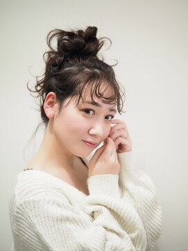 倶楽部ヘアーズ 醍醐本店(HAIR'S) シースルーバングが可愛いお団子ヘア/京都/伏見/醍醐/30代/40代
