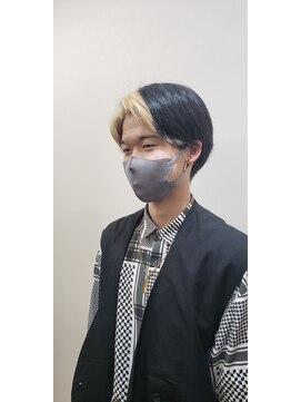 キキヘアメイク(kiki hair make) マッシュ×センター分け×パールゴールド