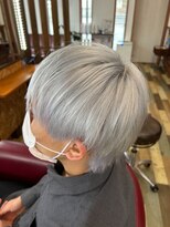 アフロディアンブランシュ(AphrodiaN branche)&nbsp;20代30代40代　ホワイトシルバー[ハイトーンカラー]