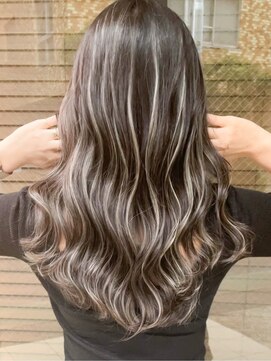 パトゥ 烏丸(patou) ハイライトレイヤーカットダブルカラーオージュア