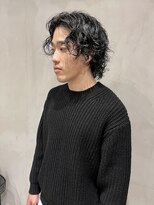 ヘアー アイス ルーチェ(HAIR ICI LUCE) メンズミディアムスパイラルパーマ2ブロックセンターパート/井上