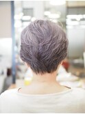 グレイヘアミセスくびれショートボブウルフヘア◎40代50代60代