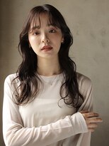 パドゥー(PADOU)&nbsp;ラフにくびれる注目レイヤーロング