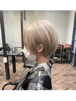 アンジェリカ バイ マジョラム(ANGELICA by marjoram)&nbsp;20代30代40代大人可愛い丸みくびれショート（TETSUYA）