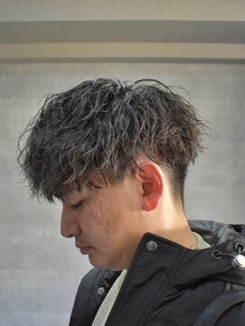 バーバーハウス ラヴィ(Barber House Lavie) ツイストスパイラルパーマ